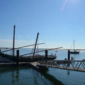 Bjb 公寓